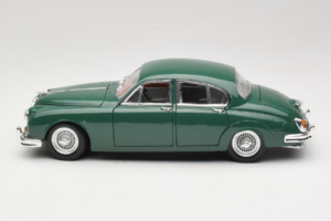 Jaguar Mark II Verde Tchibo 1:18 49420 Pressofusione — immagine 4 di 8