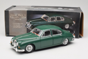 Jaguar Mark II Verde Tchibo 1:18 49420 Pressofusione — immagine 8 di 8