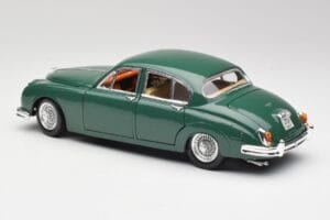 Jaguar Mk II British Racing Verde Maisto 1:18 50287 Pressofusione — immagine 7 di 8