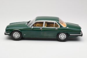 Jaguar XJ Series III Verde Scuro MCG 1:18 MCG18175 Pressofusione — immagine 3 di 6