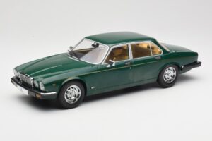 Jaguar XJ Series III Verde Scuro MCG 1:18 MCG18175 Pressofusione