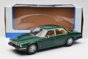 Jaguar XJ Series III Verde Scuro MCG 1:18 MCG18175 Pressofusione — immagine 6 di 6