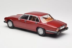 Jaguar XJ Series III Metallic Dark Red MCG 1:18 MCG18176 Pressofusione — immagine 5 di 6