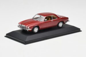 Jaguar XJ12 Coupe Regency Rosso Minichamps 1:43 400130461 Pressofusione — immagine 2 di 4