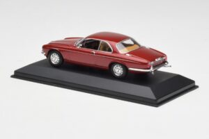 Jaguar XJ12 Coupe Regency Rosso Minichamps 1:43 400130461 Pressofusione — immagine 3 di 4