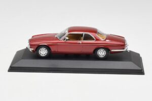 Jaguar XJ12 Coupe Regency Rosso Minichamps 1:43 400130461 Pressofusione