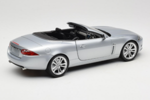 Jaguar XK X150 Cabriolet Argento Minichamps 1:18 153130533 Pressofusione — immagine 3 di 8