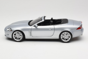 Jaguar XK X150 Cabriolet Argento Minichamps 1:18 153130533 Pressofusione — immagine 4 di 8