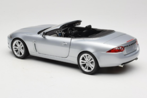 Jaguar XK X150 Cabriolet Argento Minichamps 1:18 153130533 Pressofusione — immagine 7 di 8