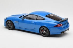 Jaguar XKR-S X150 French Racing Blu AUTOart 1:18 73641 Pressofusione — immagine 7 di 8