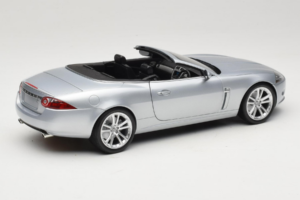 Jaguar XK X150 Cabriolet Argento Minichamps 1:18 150130531 Pressofusione — immagine 3 di 8