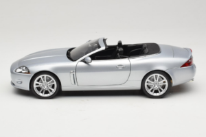 Jaguar XK X150 Cabriolet Argento Minichamps 1:18 150130531 Pressofusione — immagine 4 di 8