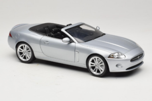 Jaguar XK X150 Cabriolet Argento Minichamps 1:18 150130531 Pressofusione — immagine 6 di 8