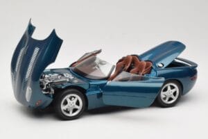 Jaguar XK180 Verde Maisto 1:18 50337 Pressofusione — immagine 2 di 8