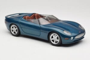Jaguar XK180 Verde Maisto 1:18 50337 Pressofusione — immagine 6 di 8
