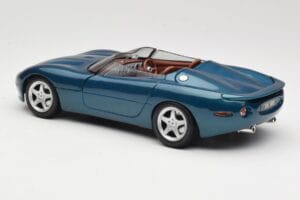 Jaguar XK180 Verde Maisto 1:18 50337 Pressofusione — immagine 7 di 8