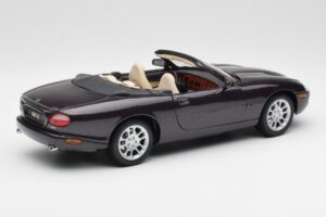 Jaguar XKR X100 Cabriolet Grigio Maisto 1:18 50331 Pressofusione — immagine 3 di 8