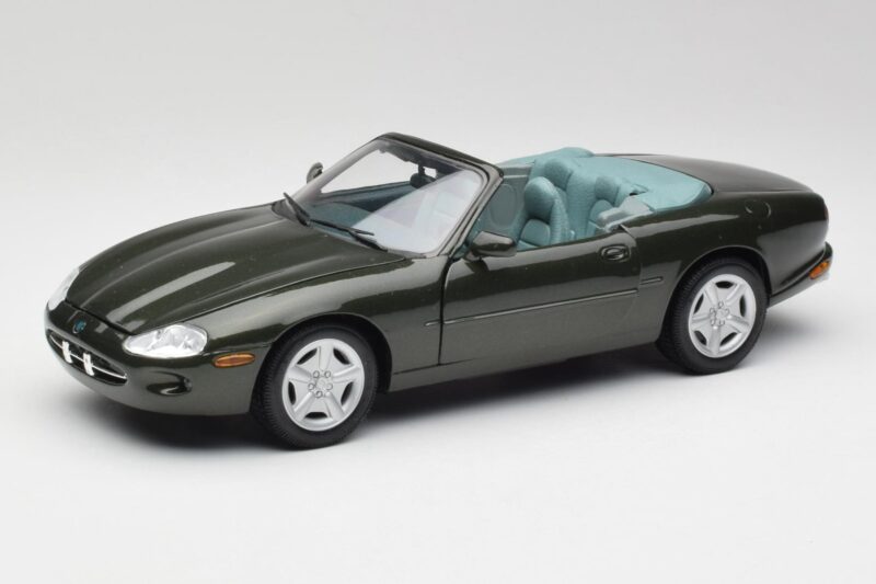 Jaguar XKR X100 Cabriolet Verde Maisto 1:18 37800-M1 Pressofusione
