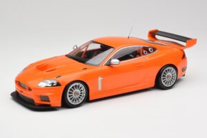 Jaguar XKR GT3 Racing Orange Minichamps 1:18 150081391 Pressofusione
