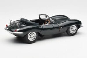 Jaguar XKSS Steve McQueen Personal Car AUTOart 1:18 73526 Pressofusione — immagine 3 di 8