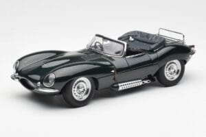 Jaguar XKSS Steve McQueen Personal Car AUTOart 1:18 73526 Pressofusione