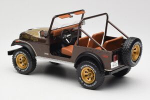 Jeep CJ-7 Golden Eagle Verde MCG 1:18 MCG18109 Pressofusione — immagine 5 di 6