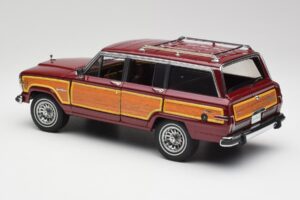 Jeep Grand Wagoneer Classic Rosso AUTOart 1:18 74002 Pressofusione — immagine 7 di 8