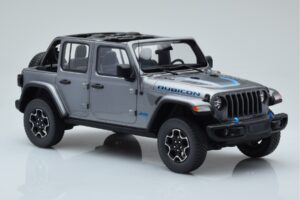 Jeep Wrangler 4xe Argento GT Spirit 1:18 GT419 Resina — immagine 4 di 6