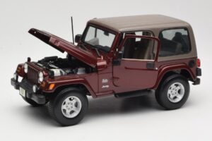Jeep Wrangler TJ Sahara Rosso Maisto 1:18 31662 Pressofusione — immagine 2 di 8