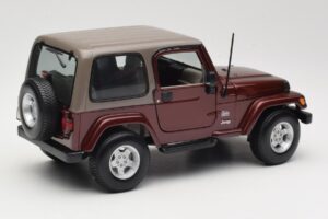 Jeep Wrangler TJ Sahara Rosso Maisto 1:18 31662 Pressofusione — immagine 3 di 8