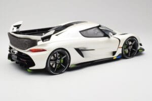 Koenigsegg Jesko Attack Crystal White Pearl GT Spirit 1:12 GT501 Resina — immagine 2 di 6