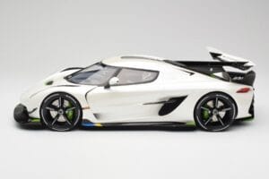 Koenigsegg Jesko Attack Crystal White Pearl GT Spirit 1:12 GT501 Resina — immagine 3 di 6