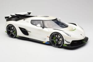 Koenigsegg Jesko Attack Crystal White Pearl GT Spirit 1:12 GT501 Resina — immagine 4 di 6