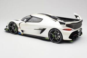 Koenigsegg Jesko Attack Crystal White Pearl GT Spirit 1:12 GT501 Resina — immagine 5 di 6