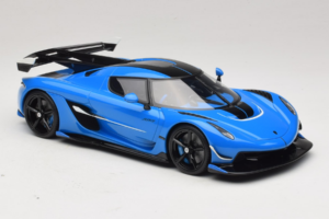 Koenigsegg Jesko Blahaj GT Spirit 1:18 GT1002 Resina — immagine 4 di 6