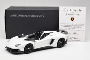 Lamborghini Aventador J Bianco AUTOart 1:18 74674 Pressofusione — immagine 8 di 8