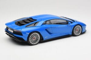 Lamborghini Aventador S LP740-4 Blue Nila AUTOart 1:18 79134 Pressofusione — immagine 3 di 8