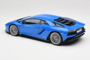 Lamborghini Aventador S LP740-4 Blue Nila AUTOart 1:18 79134 Pressofusione — immagine 7 di 8