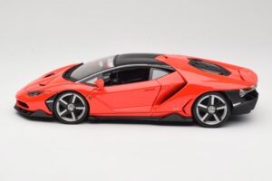 Lamborghini Centenario Rosso Maisto 1:18 31386 Pressofusione — immagine 4 di 8