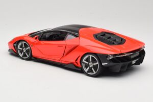 Lamborghini Centenario Rosso Maisto 1:18 31386 Pressofusione — immagine 7 di 8