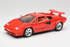 Lamborghini Countach Rosso Bburago 1:18 3047-M1 Pressofusione