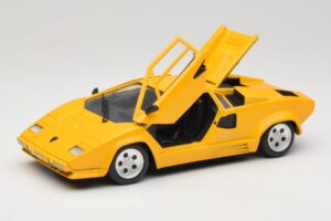 Lamborghini Countach TC Giallo Tonka 1:18 09035-R1 Pressofusione — immagine 2 di 8