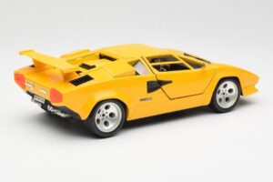 Lamborghini Countach Giallo Bburago 1:18 3037 Pressofusione — immagine 3 di 8
