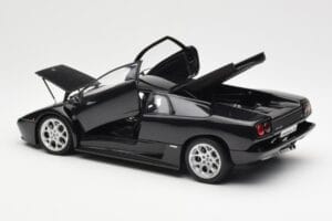 Lamborghini Diablo 6.0 Nero AUTOart 1:18 74528 Pressofusione — immagine 5 di 8