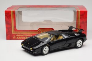 Lamborghini Diablo Nero Mira 1:18 6107 Pressofusione — immagine 8 di 8