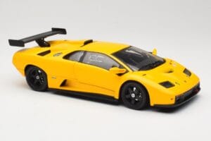 Lamborghini Diablo GTR Giallo Hot Wheels 1:18 53885 Pressofusione — immagine 6 di 8
