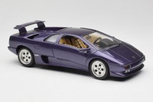 Lamborghini Diablo Viola Maisto 1:18 3028 Pressofusione — immagine 6 di 8