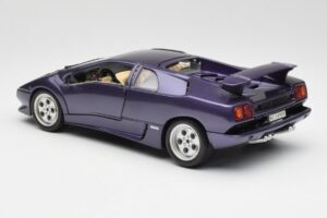 Lamborghini Diablo Viola Maisto 1:18 3028 Pressofusione — immagine 7 di 8