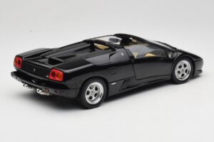 Lamborghini Diablo Roadster Nero AUTOart 1:18 70093-R1 Pressofusione — immagine 4 di 10