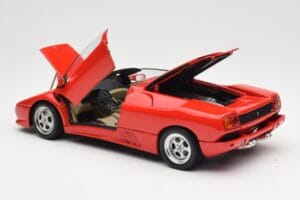 Lamborghini Diablo Roadster Rosso AUTOart 1:18 70091 Pressofusione — immagine 5 di 8